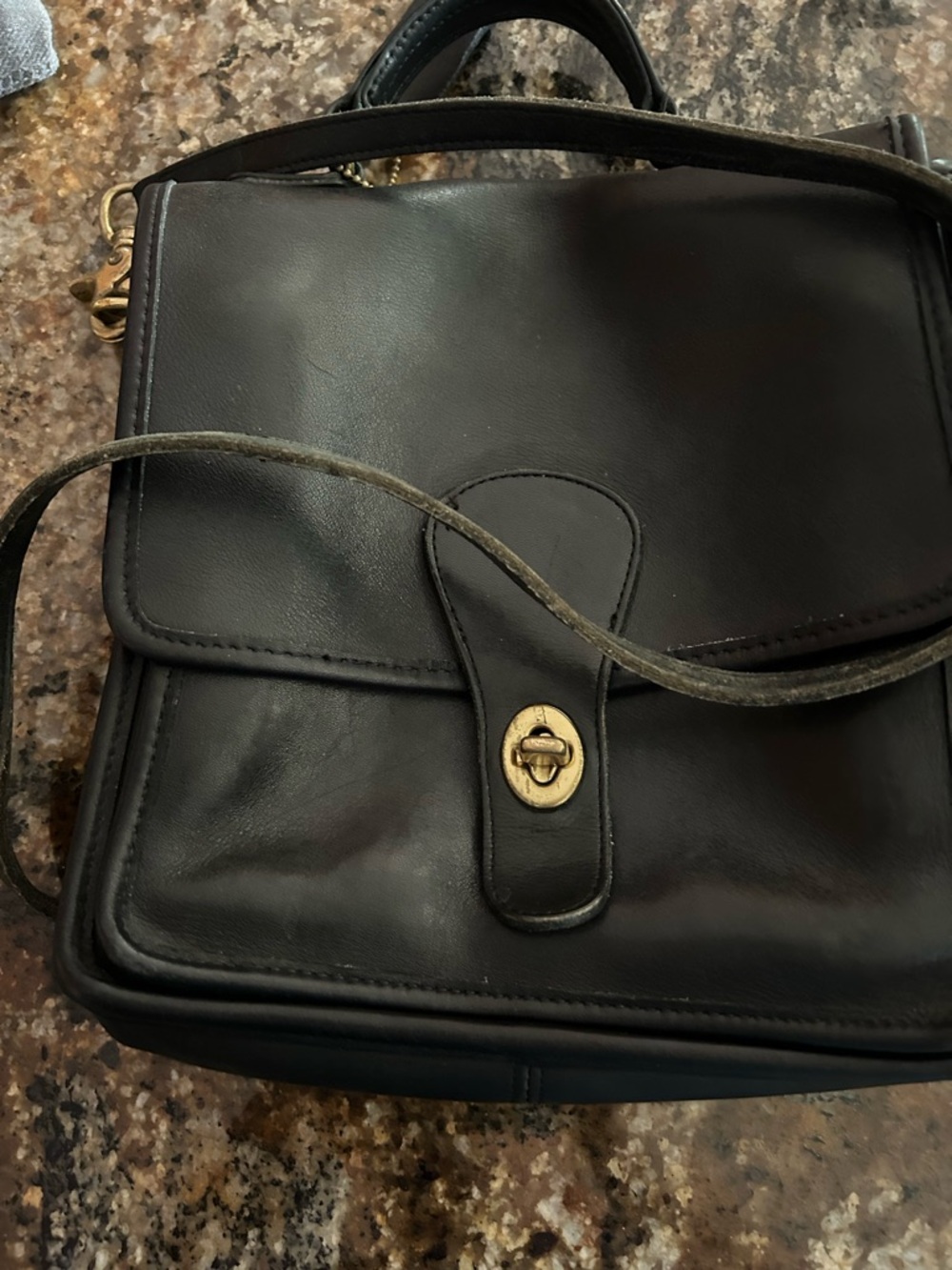Vintage Coach Willis Bag Black Leather Turnlock Crossbody Bag with Top Handle - Picture 7 of 8